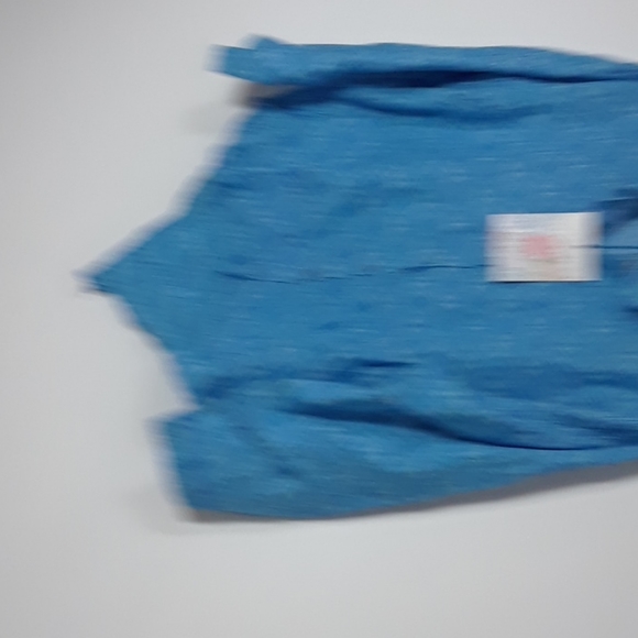 Button down shirts - Picture 3 of 6